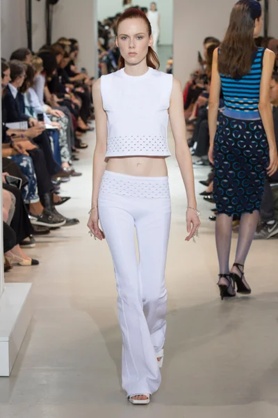 Look 17